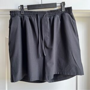 Lululemon Lined Pool 7” Shorts (Large, Black)